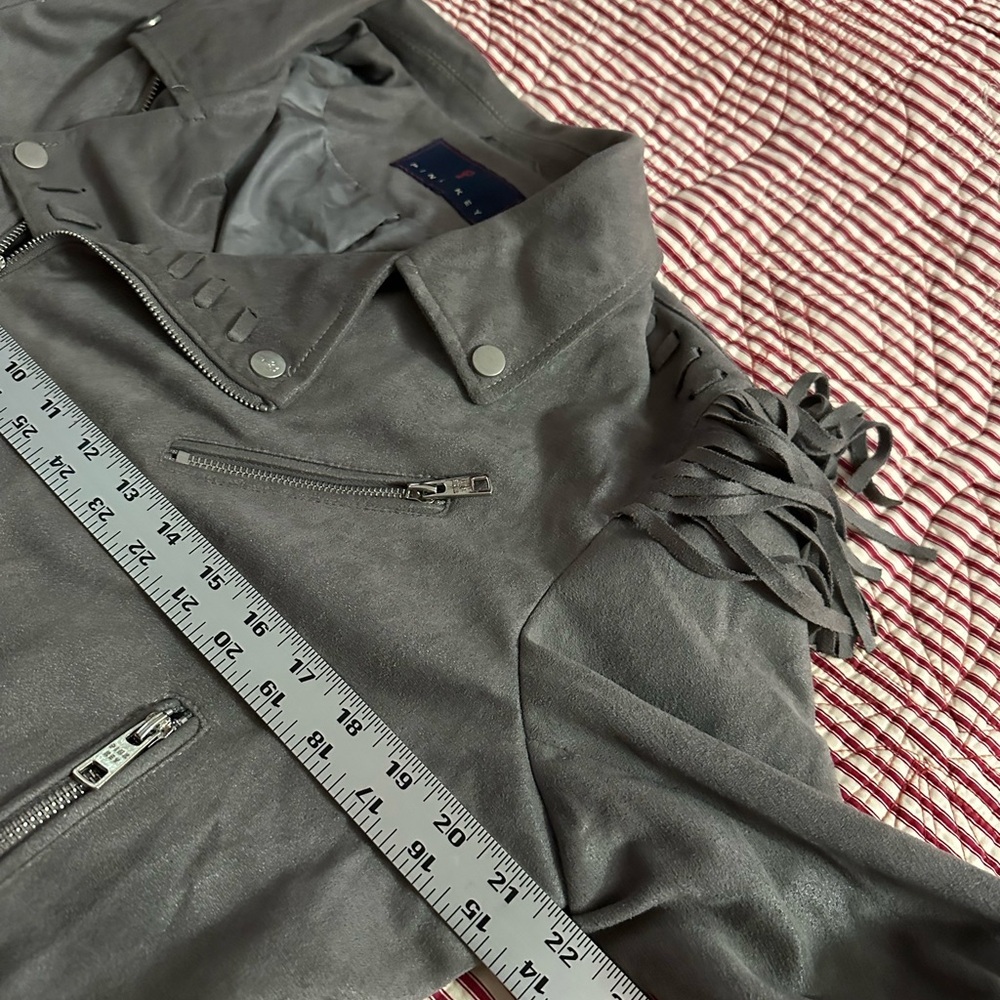 Women’s Faux Suede Moto Style Fringe Jacket - Picture 11 of 13